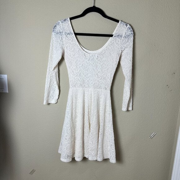 ABERCROMBIE & FITCH Lace Overlay Fit & Flare Skater Dress Size Small Cream - Picture 6 of 10